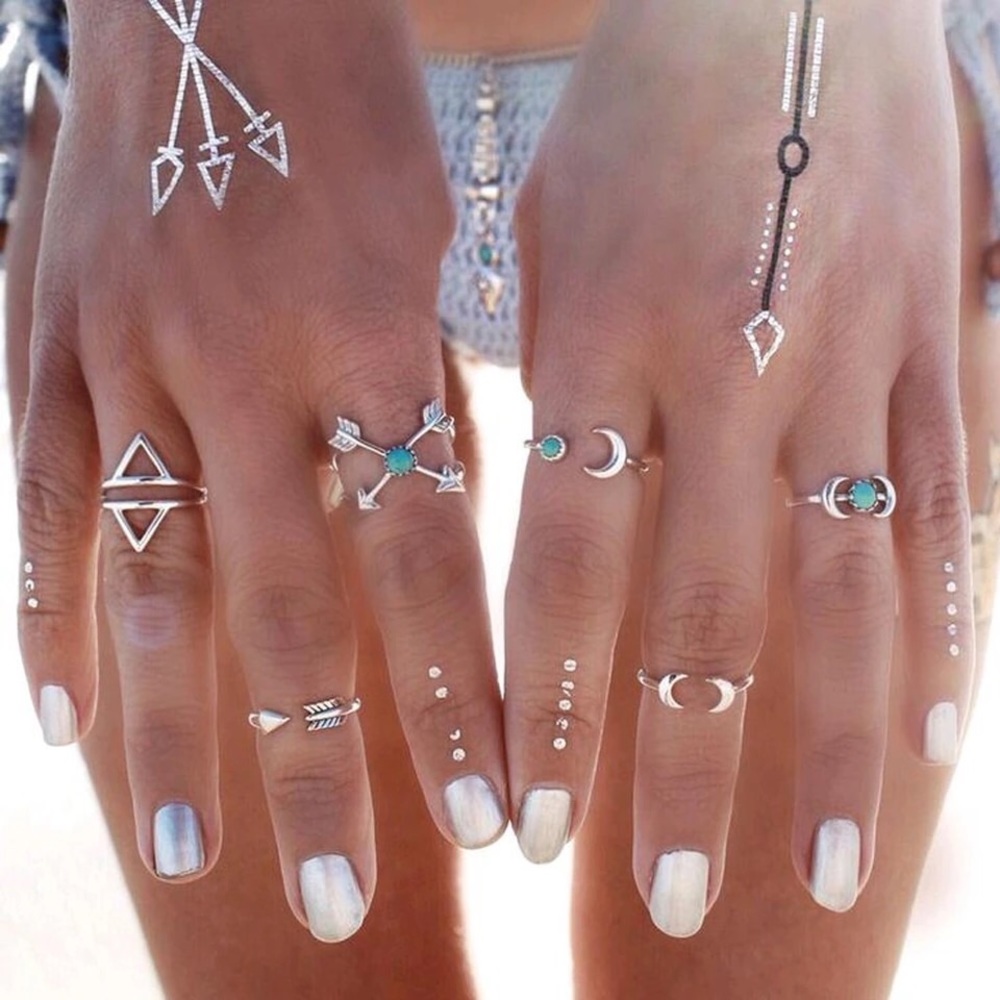 ‼️3/$30 Boho Silver Midi Rings Set of 6